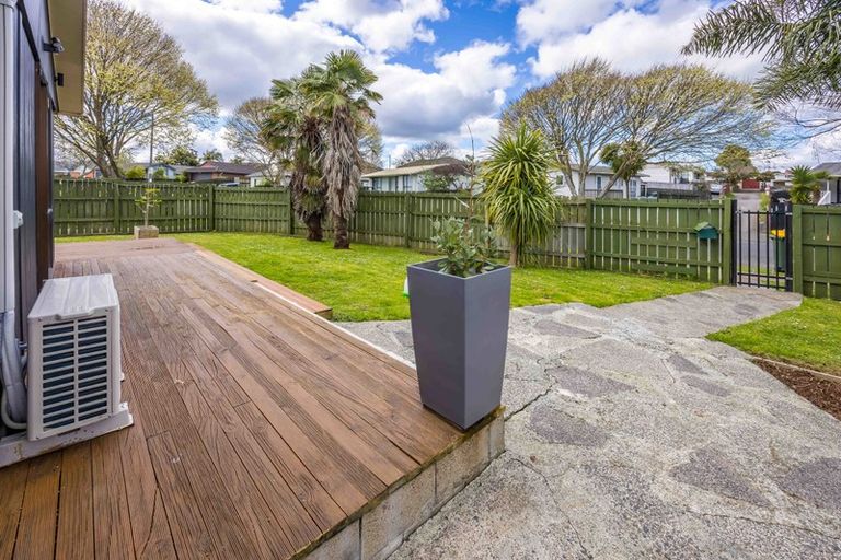 Photo of property in 1/24 Nearco Street, Randwick Park, Auckland, 2105