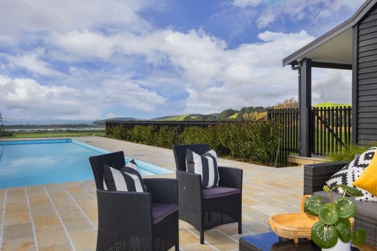 Photo of property in 279 Takatu Road, Tawharanui Peninsula, Matakana, 0986