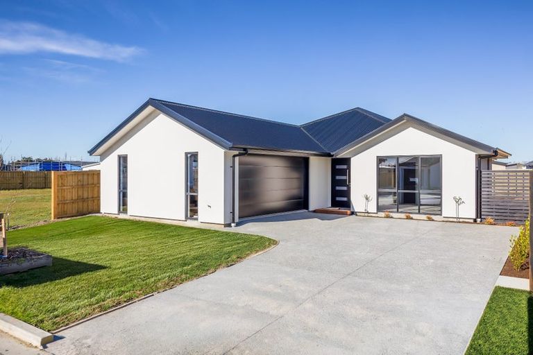 Photo of property in 13 Cunningham Street, Rangiora, 7400