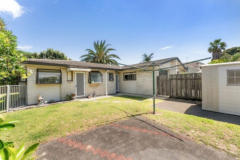 Photo of property in 1 Hart Street, Mount Maunganui, 3116