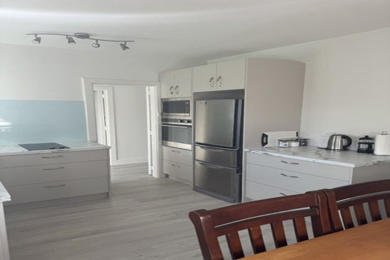 Photo of property in 1-12/48 The Bay Hill, Timaru, 7910