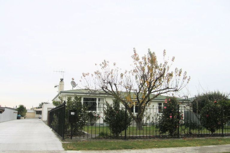 Photo of property in 17a Hinton Road, Taradale, Napier, 4112