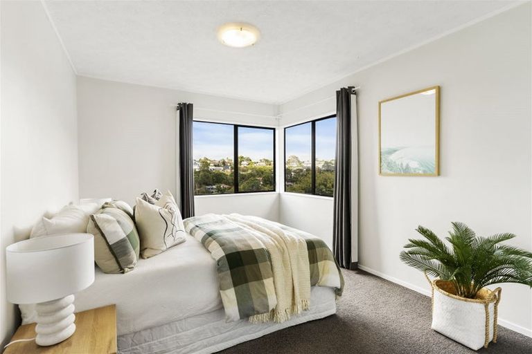 Photo of property in 1/9 Marigold Place, Mairangi Bay, Auckland, 0630