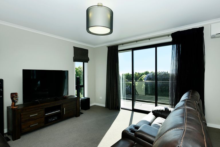 Photo of property in 31 Kendall View, Stoke, Nelson, 7011