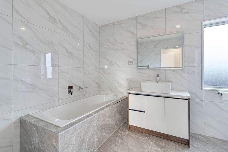 Photo of property in 27 Lusitano Drive, Karaka, Papakura, 2113