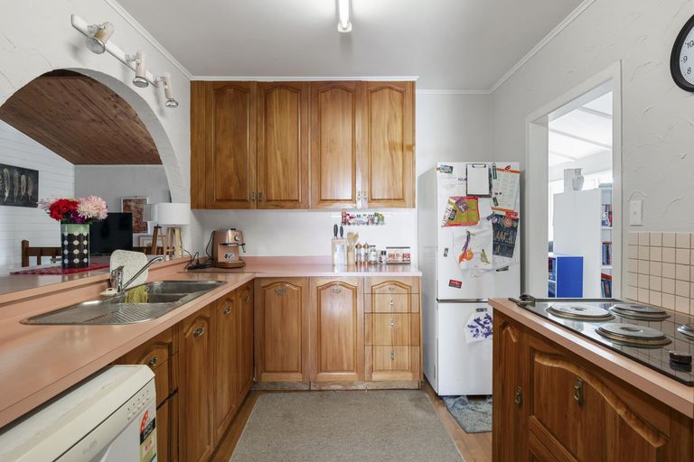 Photo of property in 14 Pedlar Street, Mangakakahi, Rotorua, 3015