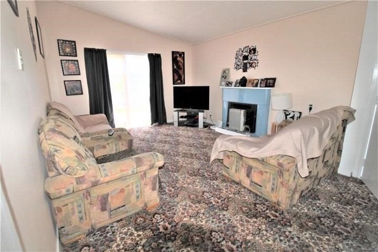 Photo of property in 6 Balfour Road, Te Karaka, 4022