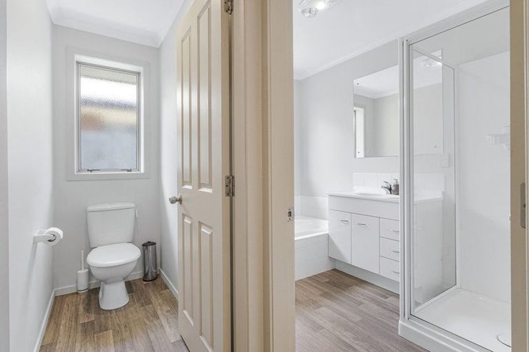 Photo of property in 70 Nielsen Gardens, Rototuna, Hamilton, 3210