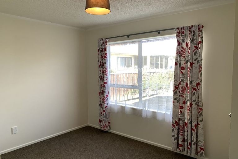 Photo of property in 57 Ruapehu Street, Paraparaumu, 5032