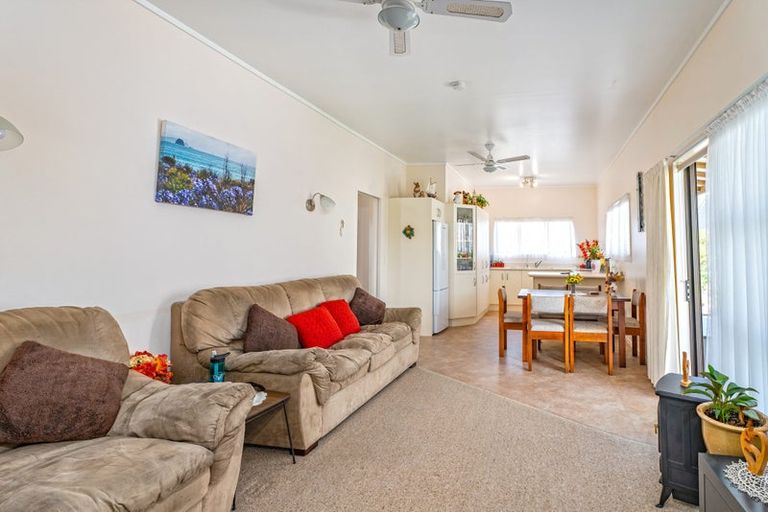 Photo of property in 3 Captain Cook Road, Cooks Beach, Whitianga, 3591