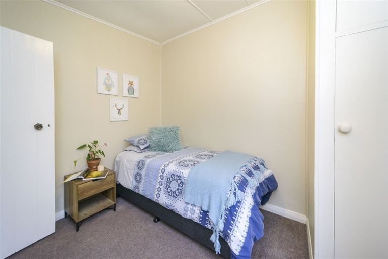 Photo of property in 30 Lyndhurst Street, Takaro, Palmerston North, 4412