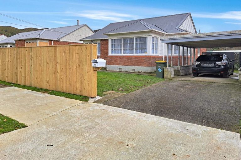 Photo of property in 50 Seddon Street, Naenae, Lower Hutt, 5011