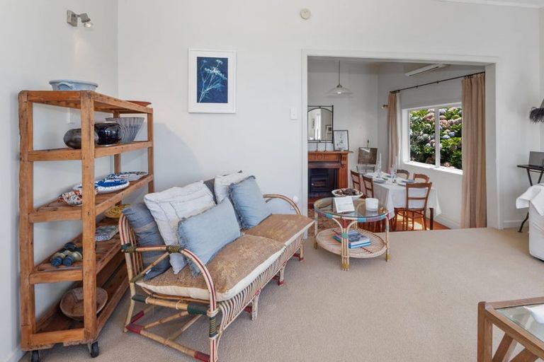 Photo of property in 128 Beach Road, Onerahi, Whangarei, 0110