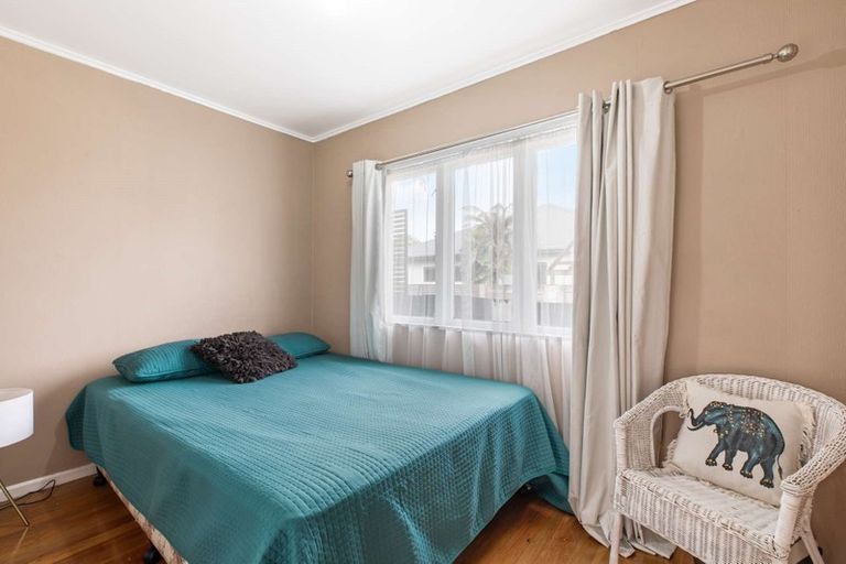 Photo of property in 119a Clevedon Road, Papakura, 2110