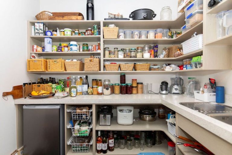 Photo of property in 239 Adelaide Road, Dannevirke, 4930