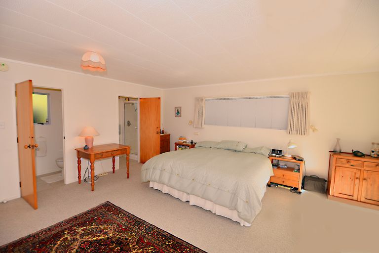 Photo of property in 103 Ridge Road, Howick, Auckland, 2014
