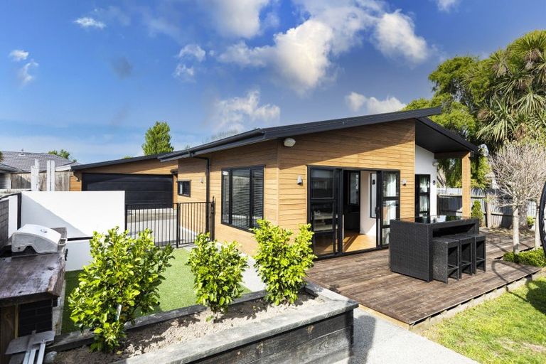 Photo of property in 131a Bower Avenue, New Brighton, Christchurch, 8083