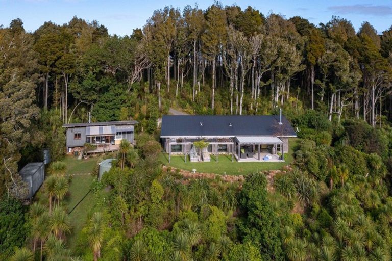 Photo of property in 3 Carters Road West, Mangawhai, 0975