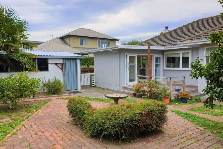 Photo of property in 12 Mchardy Street, Havelock North, 4130