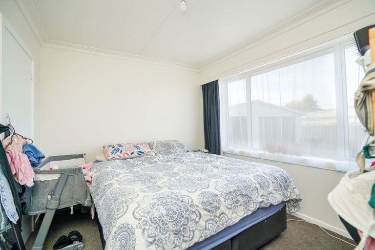 Photo of property in 64 Edinburgh Crescent, Waikiwi, Invercargill, 9810