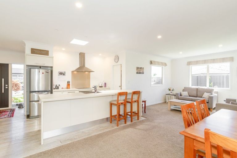 Photo of property in 12 Rotoiti Way, Poraiti, Napier, 4112