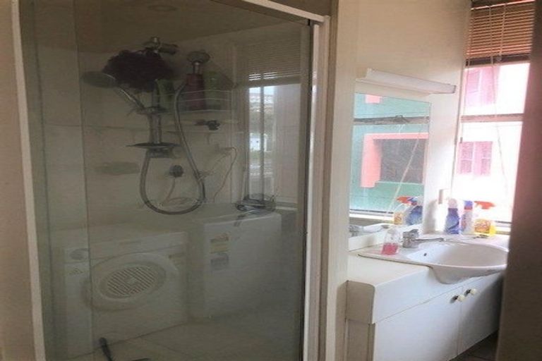 Photo of property in Terrace Tower Apartments, 5b/126 The Terrace, Wellington Central, Wellington, 6011