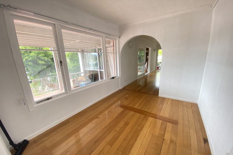 Photo of property in 41 Tudor Road, Henderson, Auckland, 0610