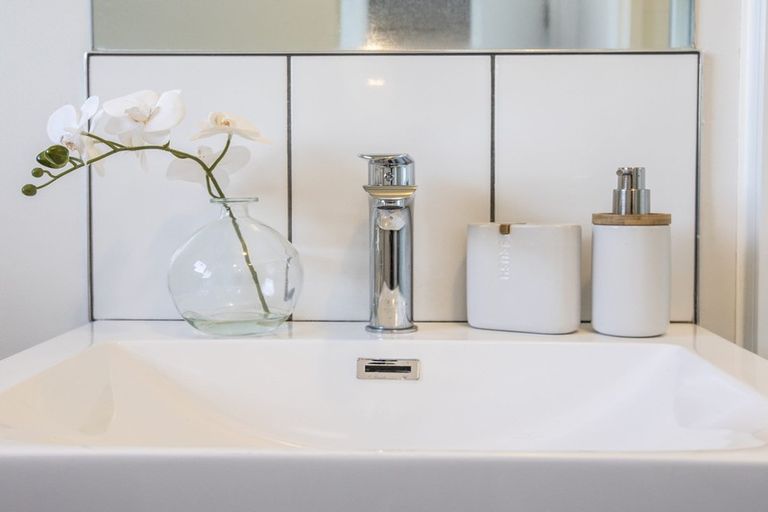 Photo of property in 2/44 Beach Road, Katikati, 3129