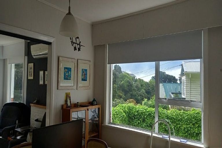 Photo of property in 9 Taupo Crescent, Plimmerton, Porirua, 5026