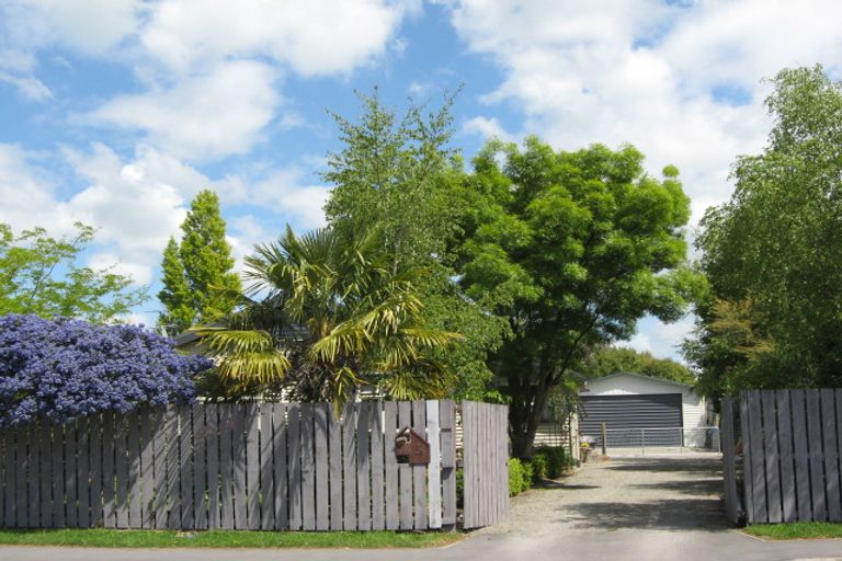 Photo of property in 25 Bush Street, Rangiora, 7400