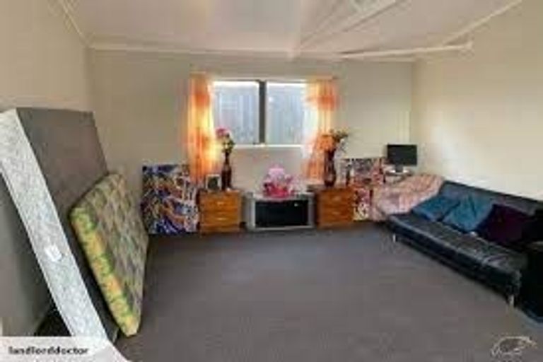 Photo of property in 18 Mcannalley Street, Manurewa East, Auckland, 2102