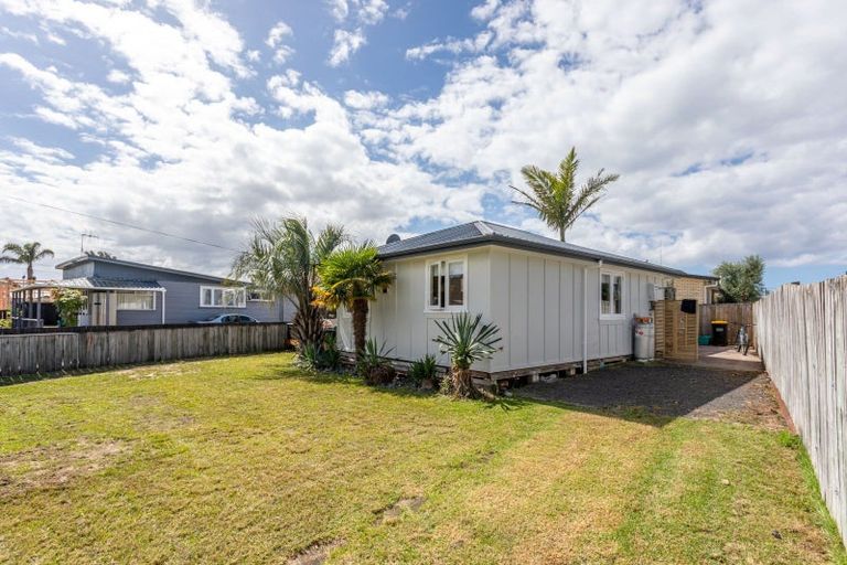 Photo of property in 204a Tui Road, Whangamata, 3620