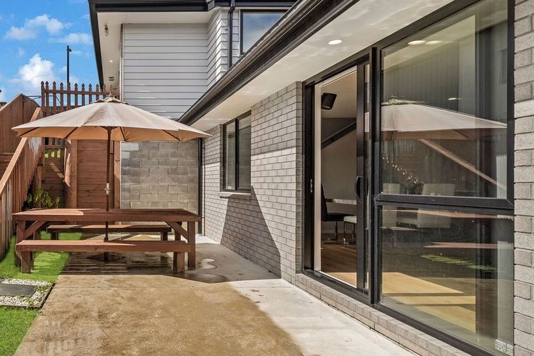 Photo of property in 124 Harriet Johnston Drive, Pokeno, 2402