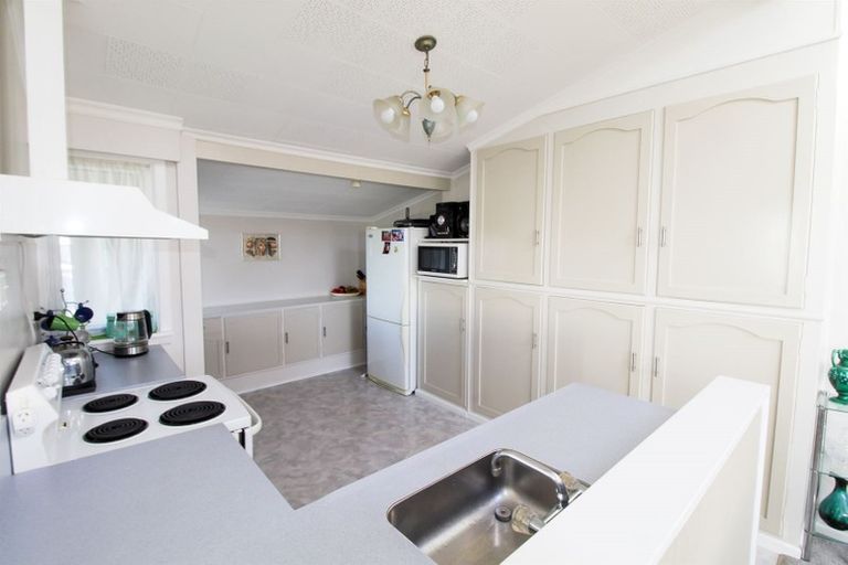 Photo of property in 37 Arrow Crescent, Holmes Hill, Oamaru, 9401