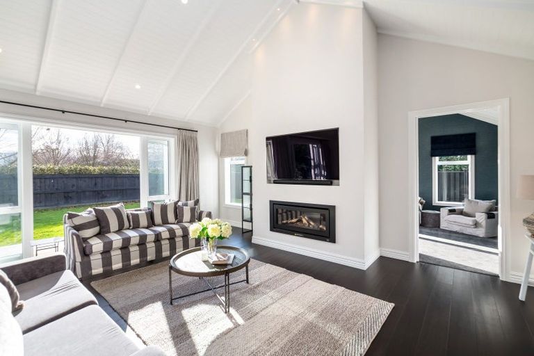 Photo of property in 2 Westwood Avenue, Greytown, 5712