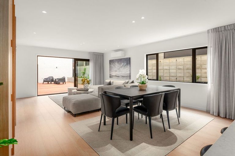 Photo of property in 33 Kauri Point Drive, Rototuna North, Hamilton, 3210