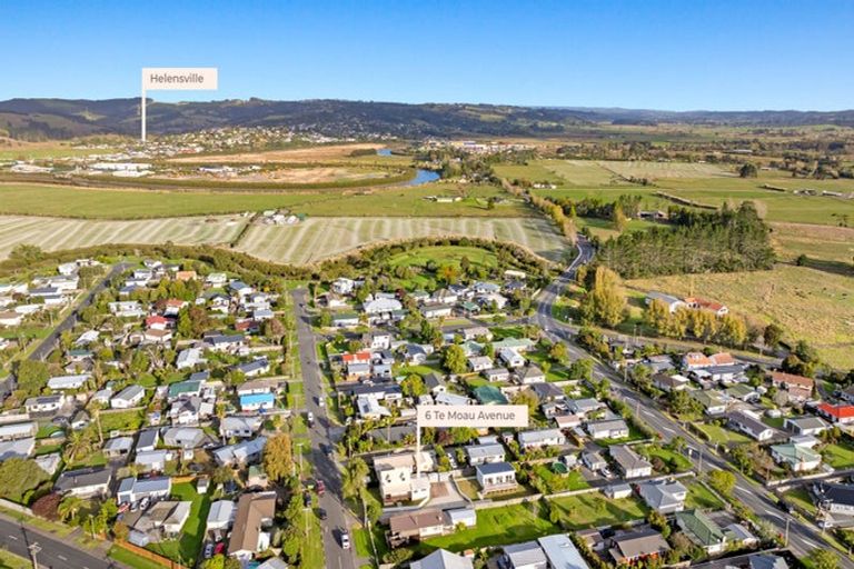 Photo of property in 6 Te Moau Avenue, Parakai, 0830