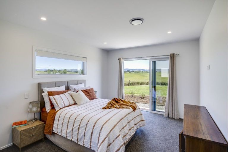 Photo of property in 2658 Taihape Road, Sherenden, Hastings, 4179