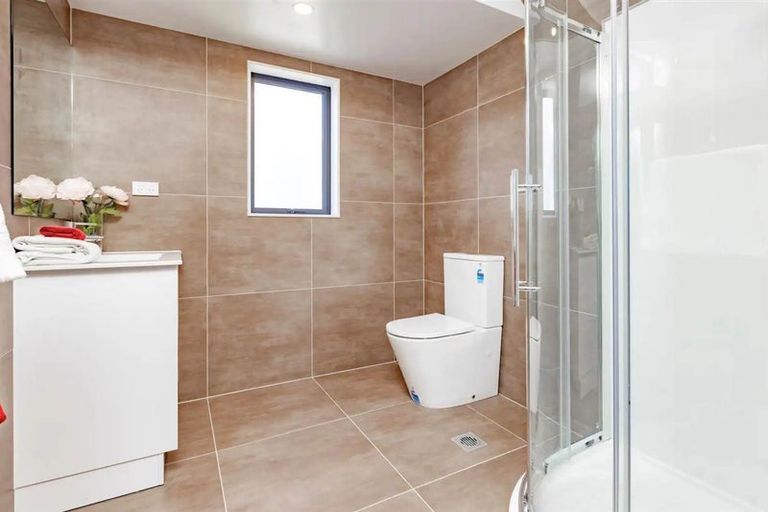 Photo of property in 10b Kotahitanga Street, Papakura, 2110