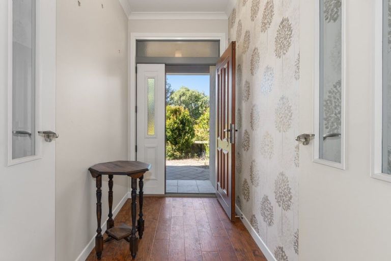 Photo of property in 1 Tarn Close, Pyes Pa, Tauranga, 3112