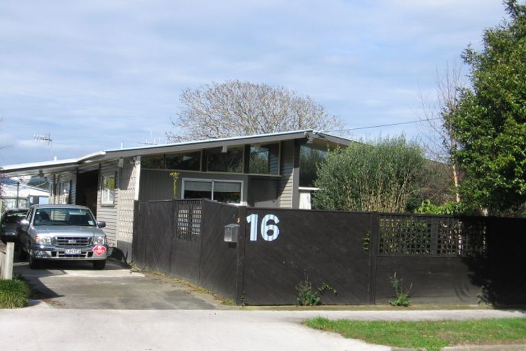 Photo of property in 16 Buick Crescent, Awapuni, Palmerston North, 4412