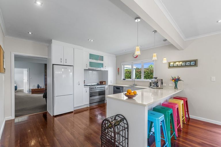 Photo of property in 169 Awa Road, Kumeu, 0891