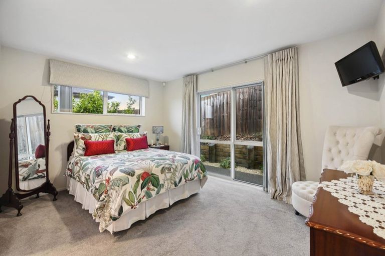 Photo of property in 96 Babich Road North, Ranui, Auckland, 0612