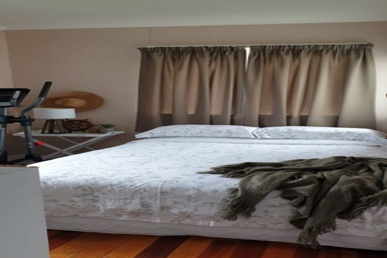 Photo of property in 2 Craig Road, Milford, Auckland, 0620