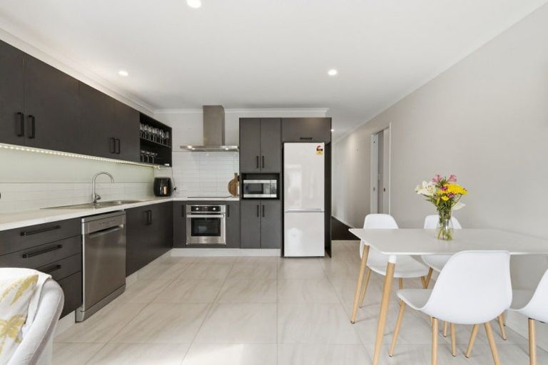 Photo of property in 4 Pense Place, Papamoa, 3118