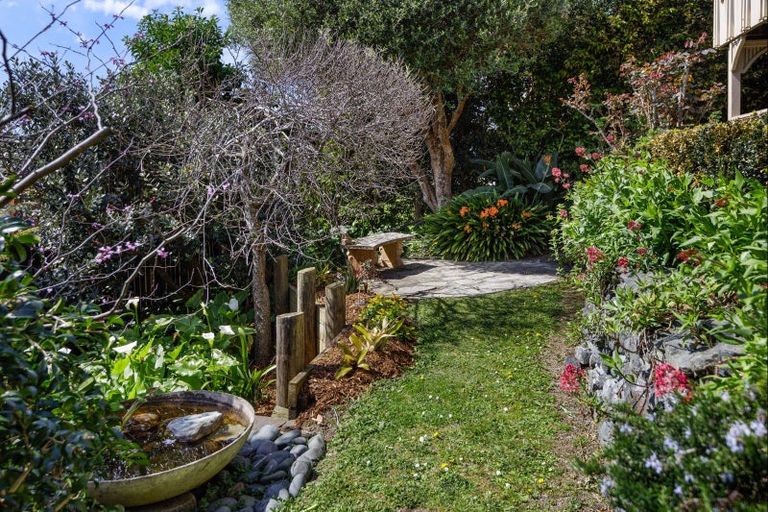 Photo of property in 12 Kahurangi Place, Snells Beach, 0920