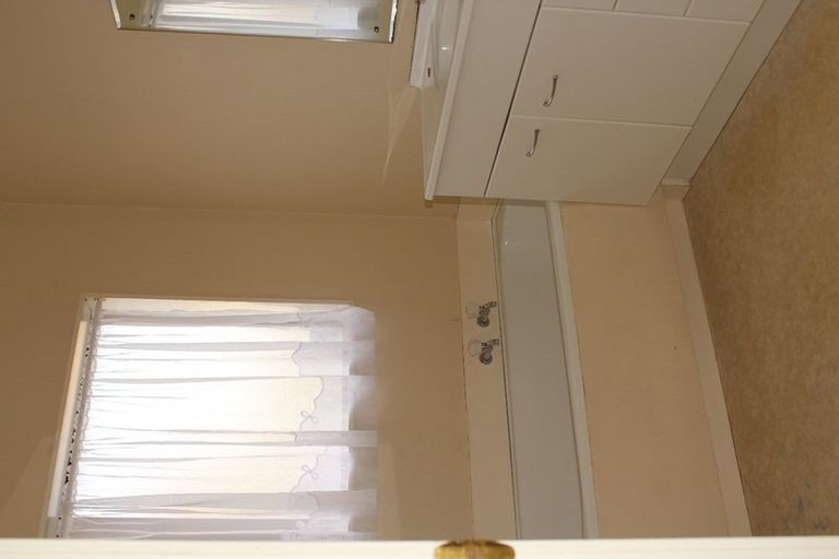 Photo of property in 2/79 Aberfeldy Avenue, Highland Park, Auckland, 2010