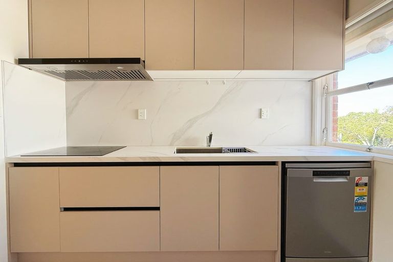 Photo of property in 6 Bracken Avenue, Takapuna, Auckland, 0622