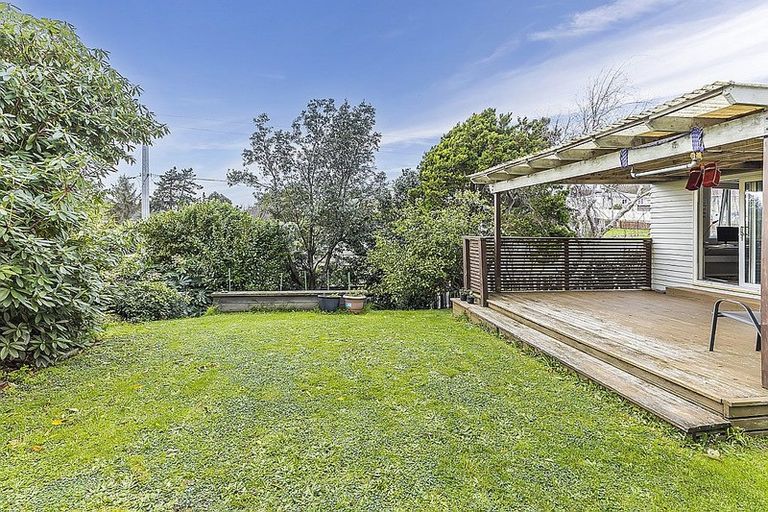 Photo of property in 61 Bell Street, Tawa, Wellington, 5028