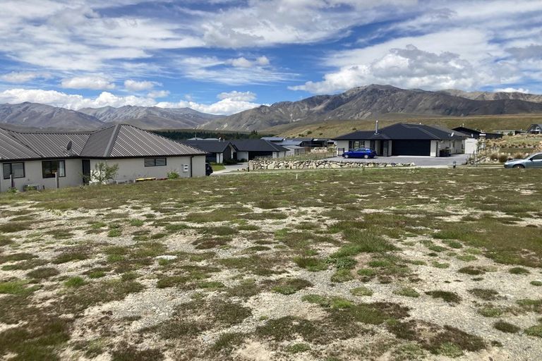 Photo of property in 28 Mistake Drive, Lake Tekapo, 7999